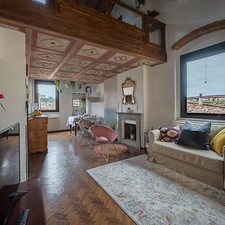 Via Lamberti, 3 - Florence Charming Apartments - Charming And Historic 5Th-Floor Attic Apartment With Elevator In A Building At The Heart Of Vibrant Florence, Just A 2-Minute Walk From All Attractions 外观 照片
