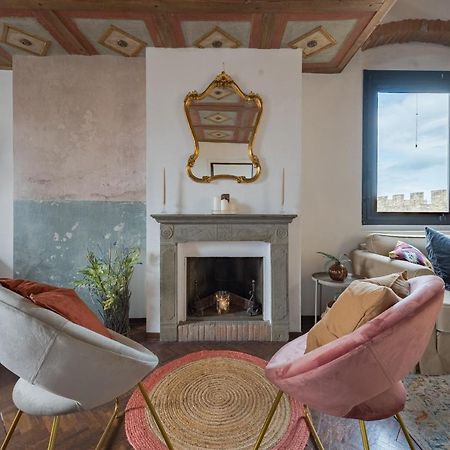 Via Lamberti, 3 - Florence Charming Apartments - Charming And Historic 5Th-Floor Attic Apartment With Elevator In A Building At The Heart Of Vibrant Florence, Just A 2-Minute Walk From All Attractions 外观 照片