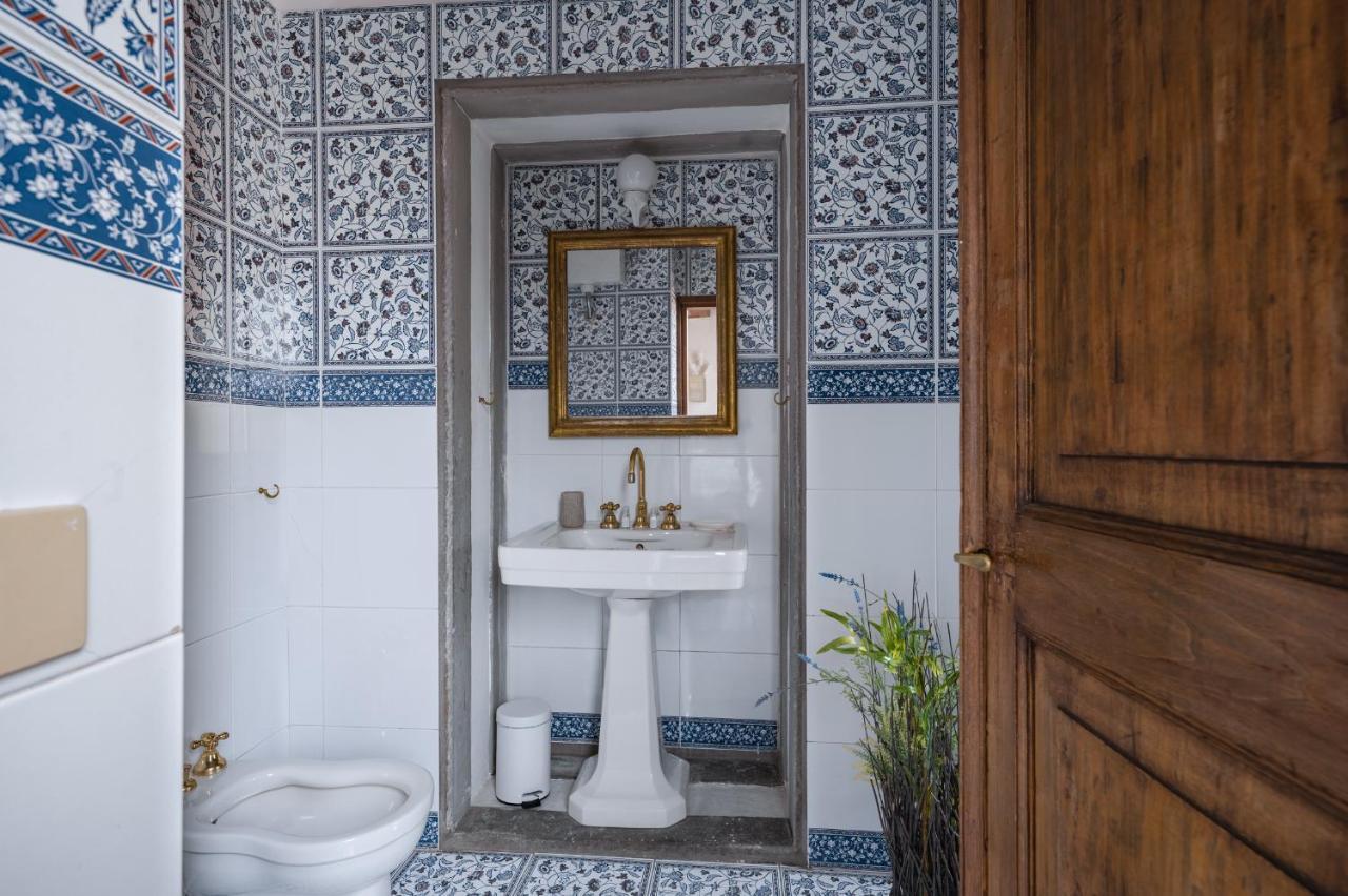 Via Lamberti, 3 - Florence Charming Apartments - Charming And Historic 5Th-Floor Attic Apartment With Elevator In A Building At The Heart Of Vibrant Florence, Just A 2-Minute Walk From All Attractions 外观 照片